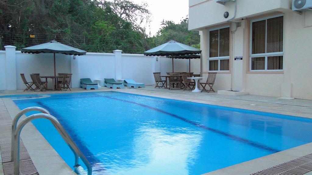 Pavilion Holiday Resort Bamburi Exterior foto